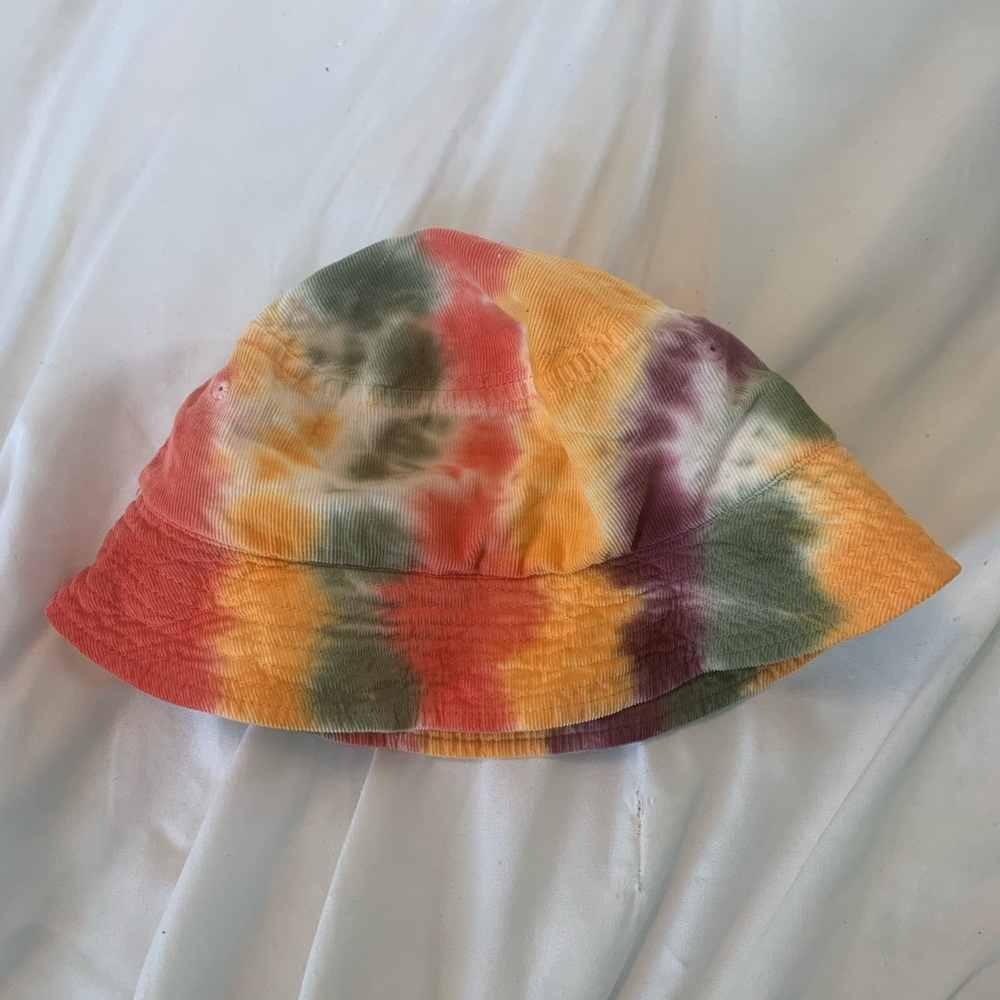 Urban outfitters tie dye bucket hat